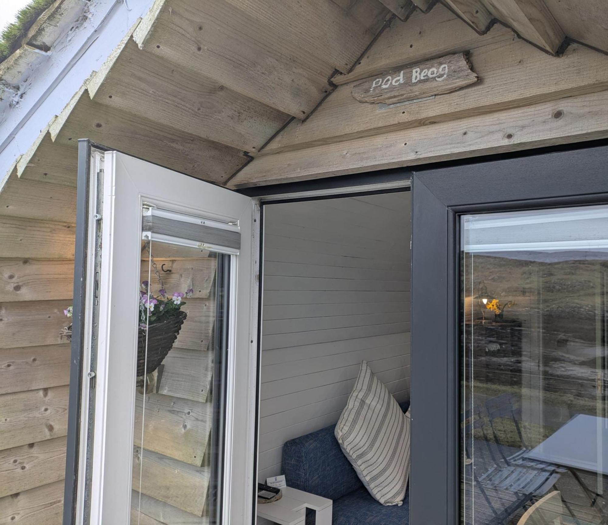 Glamping Pod For 2 Pod Beag Na Haun Eriskay Exterior foto